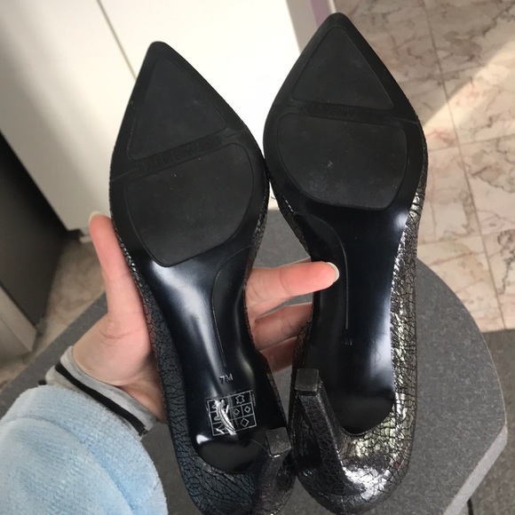 Nine West Point Toe Stefano Pumps - Picture 7 of 8